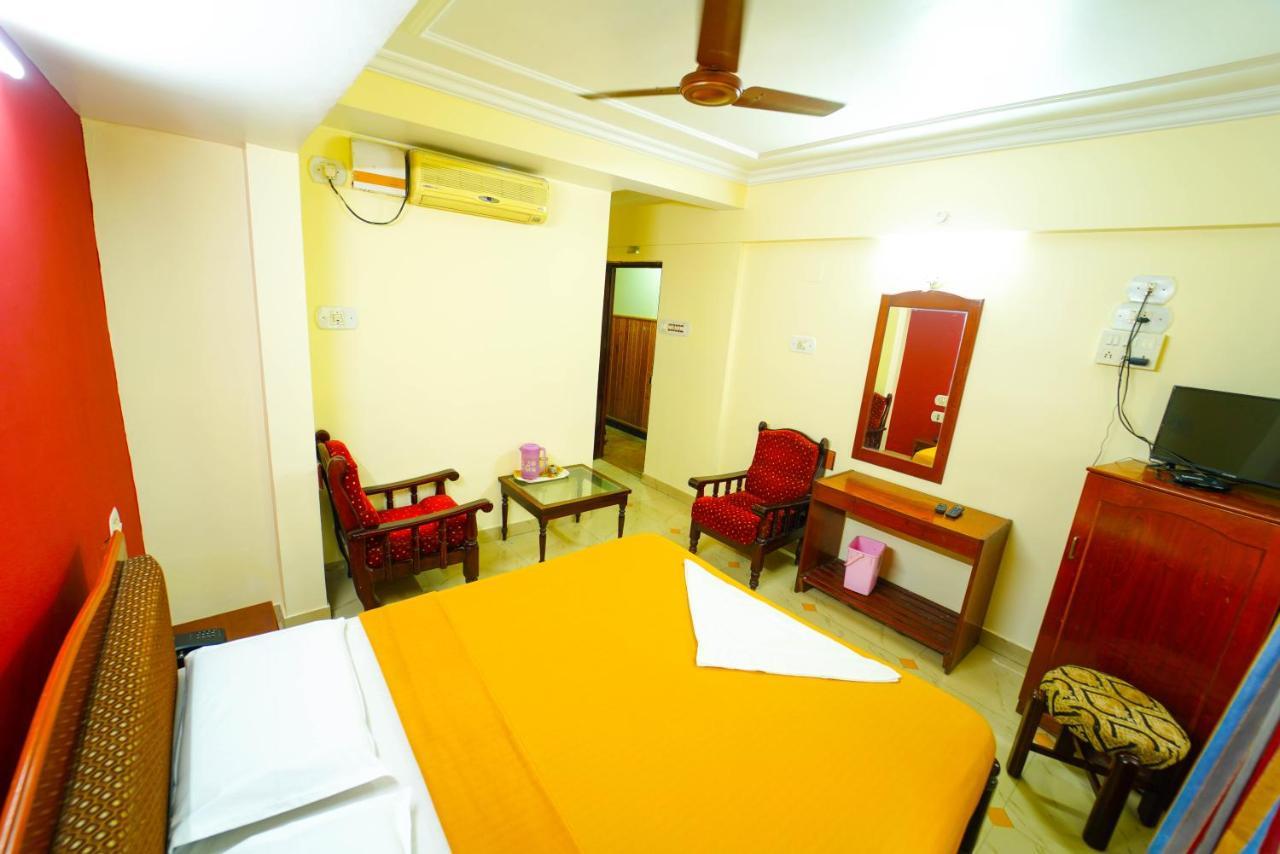 Amogha Residency Hotell Mysore Eksteriør bilde