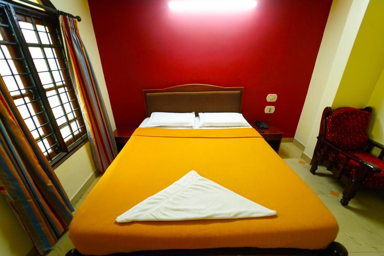 Amogha Residency Hotell Mysore Eksteriør bilde